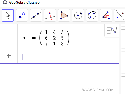 scrivi una matrice quadrata con 3 righe e 3 colonne