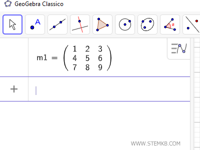 scrivi una matrice quadrata con 3 righe e 3 colonne